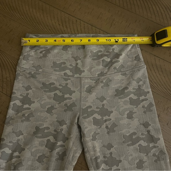 Women’s full length camo leggings - Picture 3 of 4